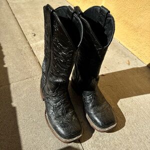 SQUARE TOE COWGIRL BOOTS